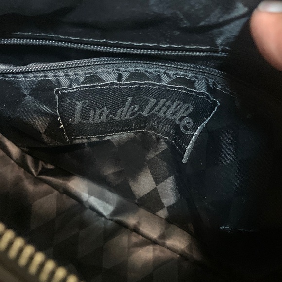 Lux de Ville Black Sparkle Satchel - Picture 7 of 9